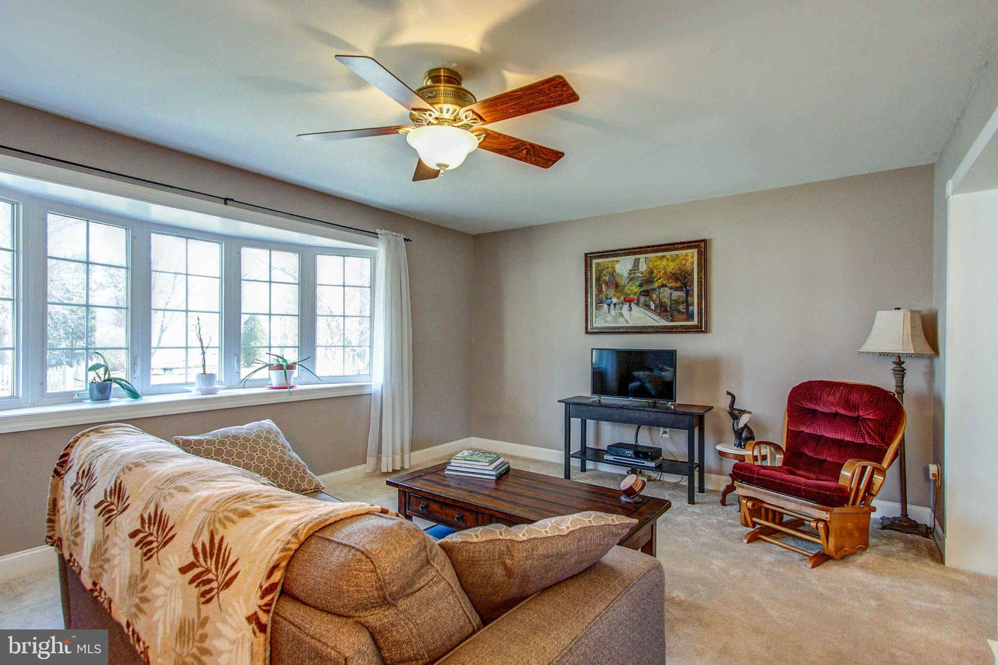 1151 Plowshare Road Blue Bell, PA 19422 - Photo 5 of 29 Living Room