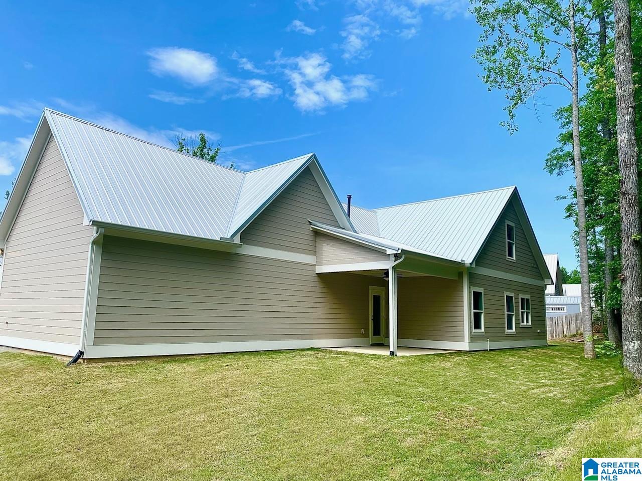 2072 Adams Ridge Drive Chelsea, AL 35043 - Photo 2 of 11