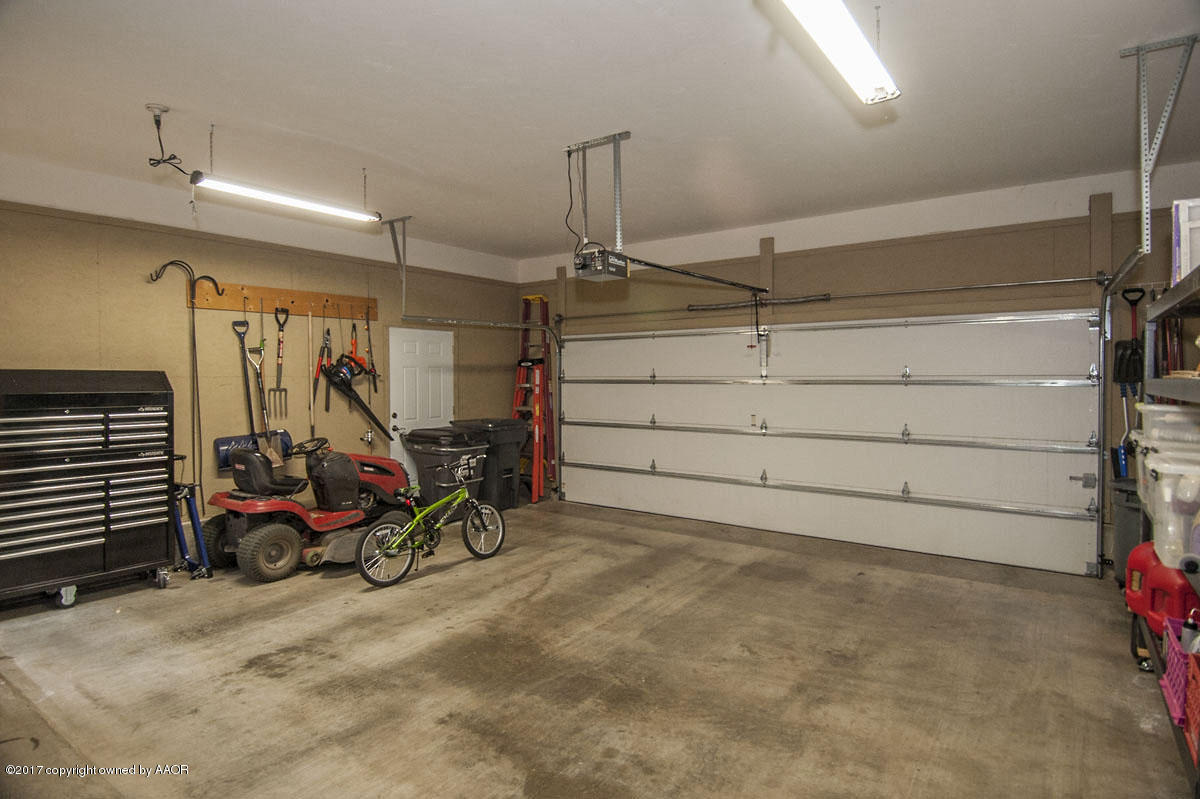 316 Lake Ridge Road Canyon, TX 79015 - Photo 54 of 77 GARAGE INSIDE VIEW 1