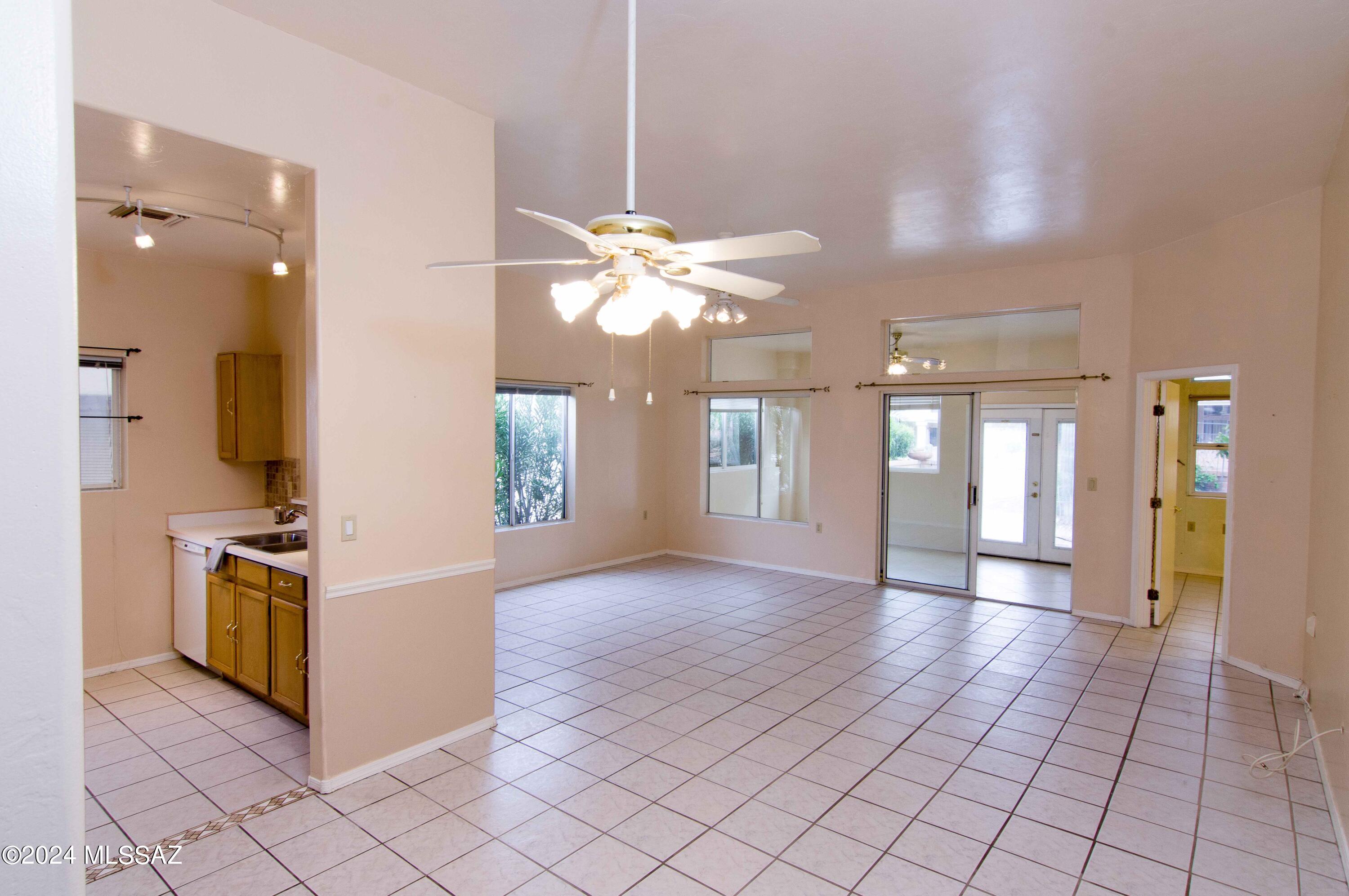 1732 North Rio Mayo Green Valley, AZ 85614 - Photo 4 of 15 Gallery Image 4