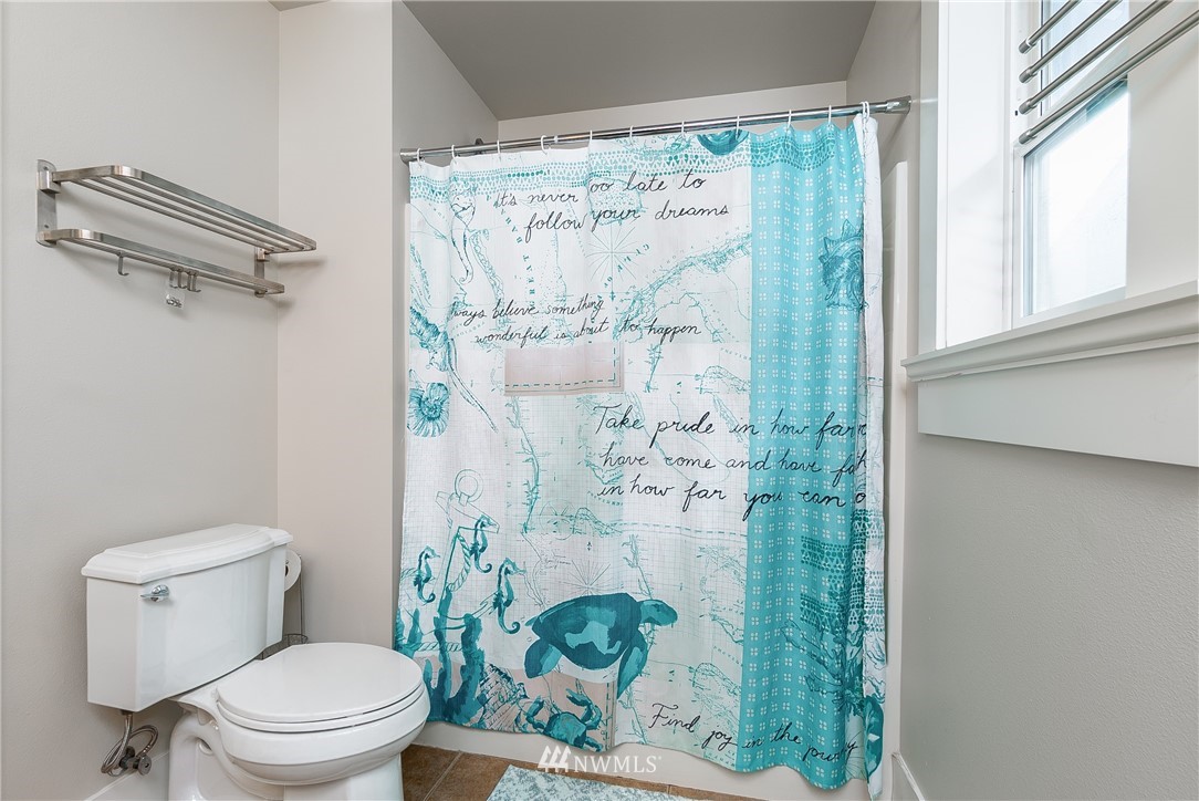 5102 Northeast 10th Street Renton, WA 98059 - Photo 20 of 28 Gallery Image 20