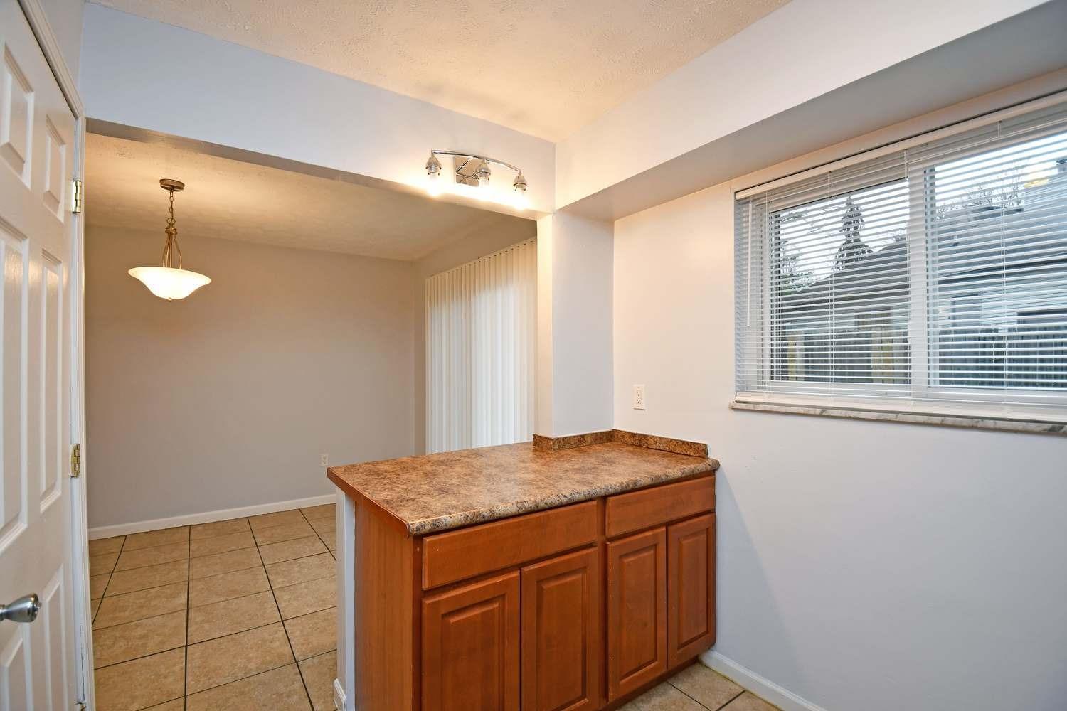 7752 Montgomery Road, Unit 74 Cincinnati, OH 45236 - Photo 12 of 28