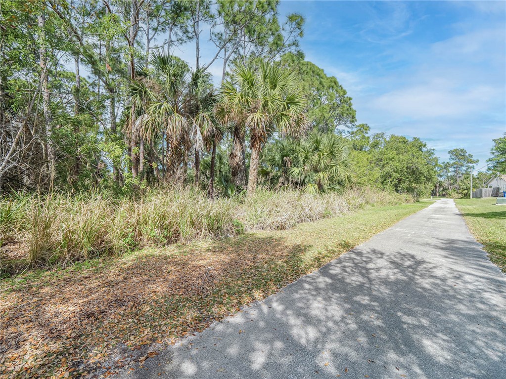 789 Sebastian Boulevard Sebastian, FL 32958 - Photo 14 of 14 a view of a lush green space