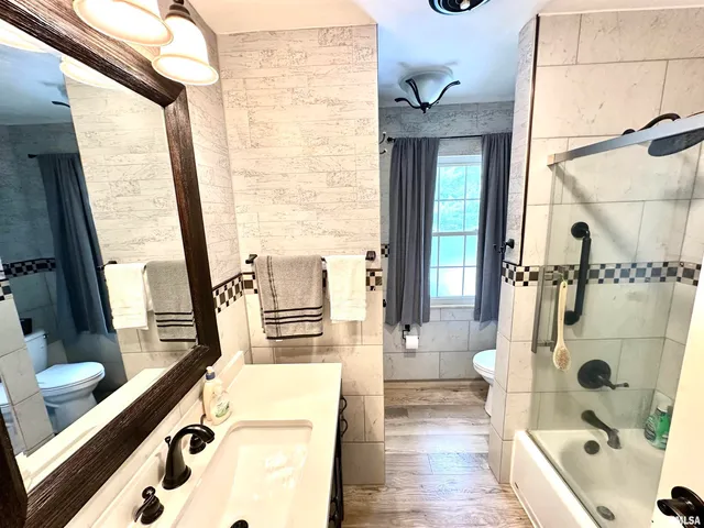 $217,900 | 1 Estate Drive, Centralia, IL 62801