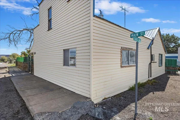$280,000 | 255 Main Street, Grand View, ID 83624
