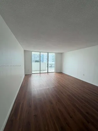 $1,850 | 2780 Northeast 183rd Street, Unit 410, Aventura, FL 33160