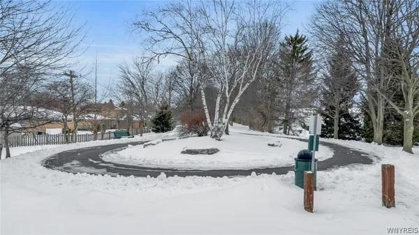 $199,900 | 335 South Cayuga Road, Unit B, Amherst, NY 14221