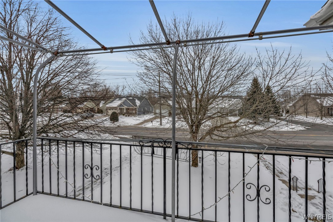 335 South Cayuga Road, Unit B Amherst, NY 14221 - Photo 9 of 30 Balcony