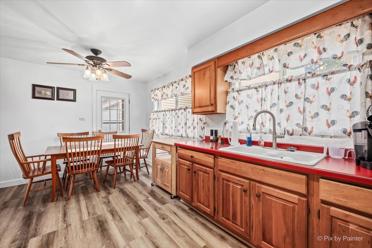 5506 Burwood Road Cary, IL 60013 - Photo 8 of 24 Gallery Image 8