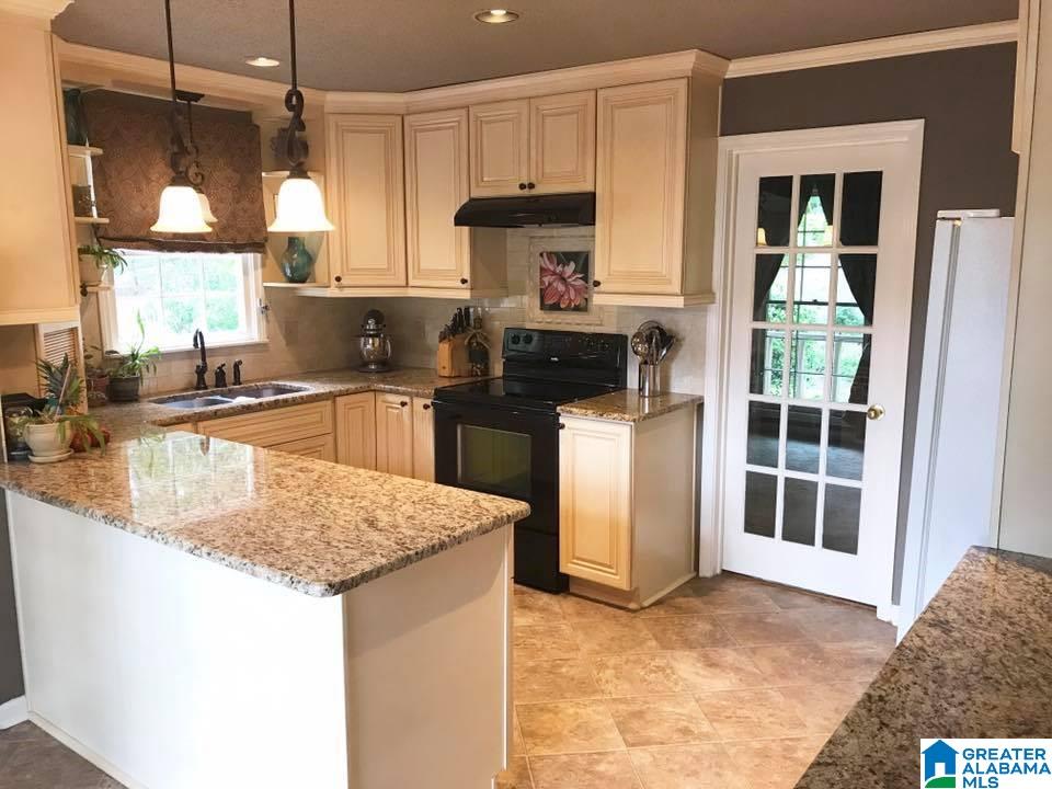 2521 Chuchura Road Birmingham, AL 35244 - Photo 14 of 31