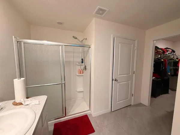 $2,300 | 5686 Barakat Road, Zephyrhills, FL 33541