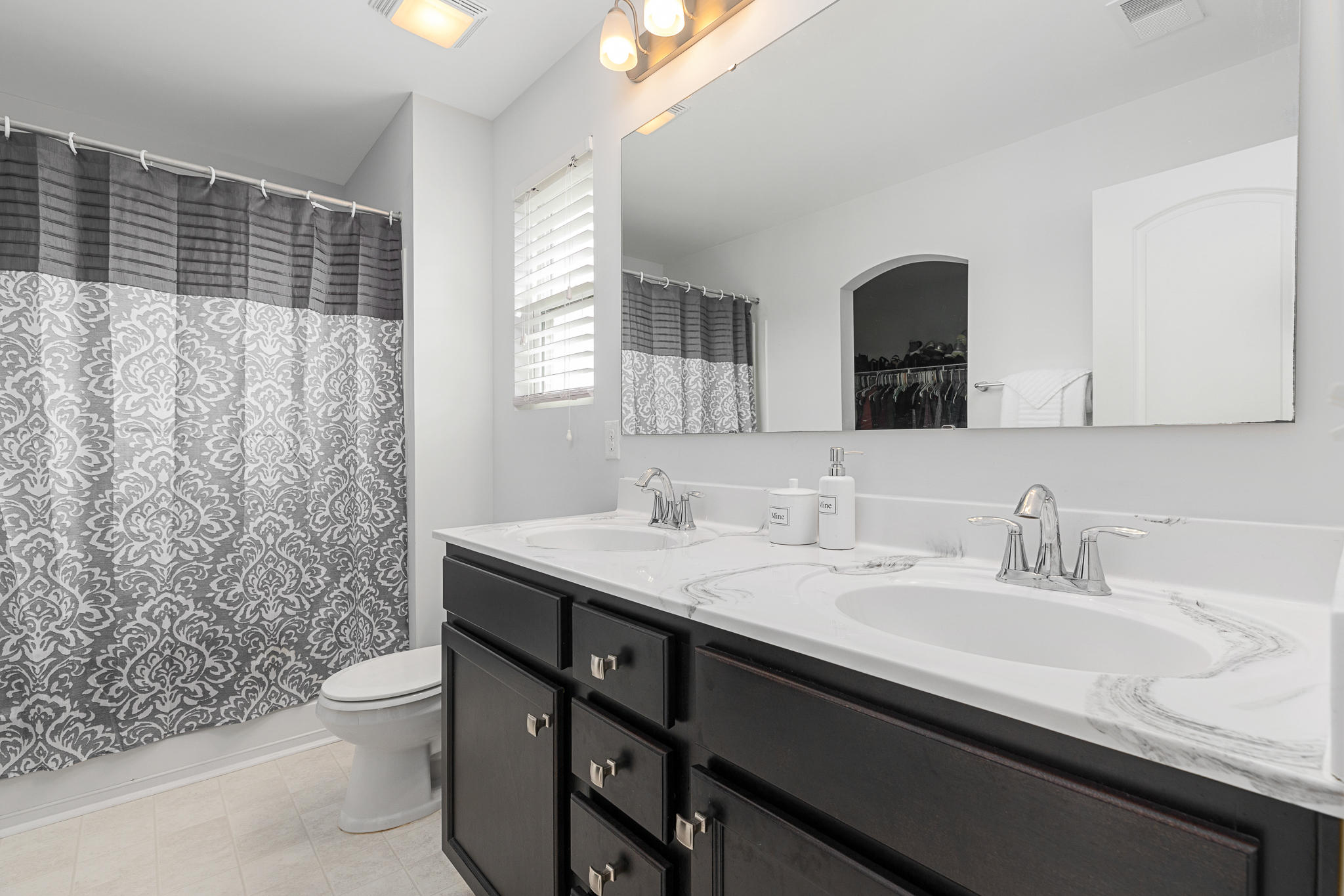 127 Rockingham Way Moncks Corner, SC 29461 - Photo 22 of 35 127 Rockingham Way Interior (24 of 26)