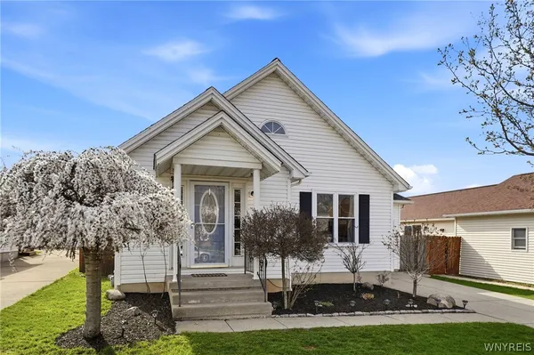 $289,000 | 26 Guenther Avenue, Tonawanda, NY 14150