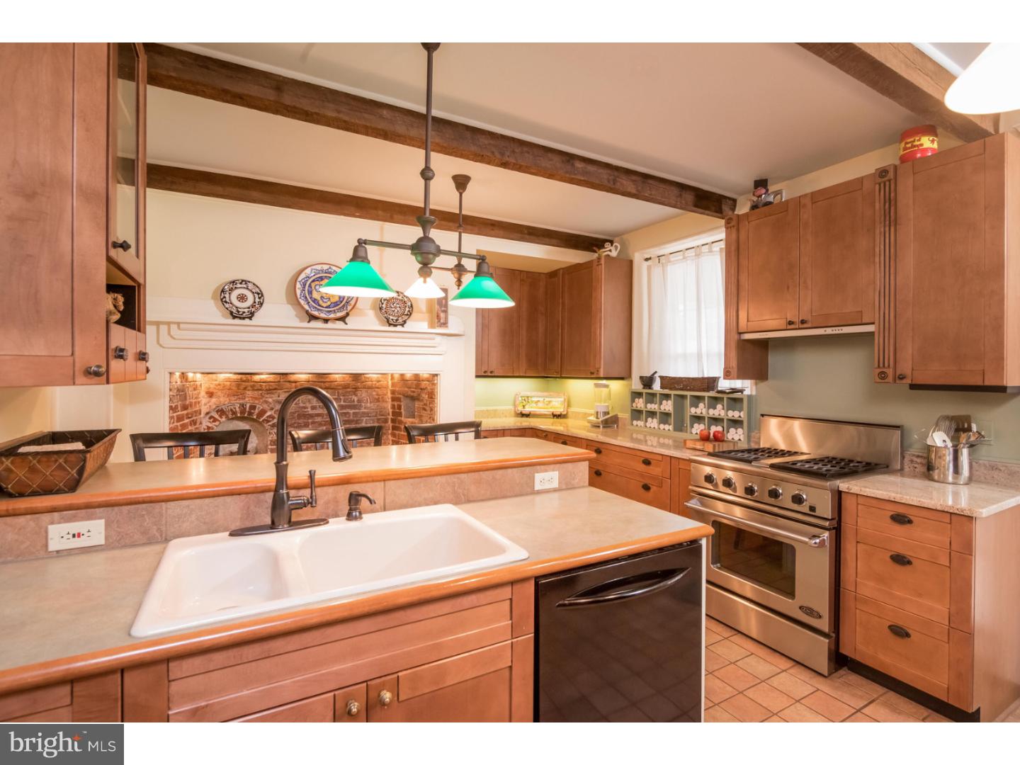 241 Smithtown Road Pipersville, PA 18947 - Photo 10 of 25 Kitchen