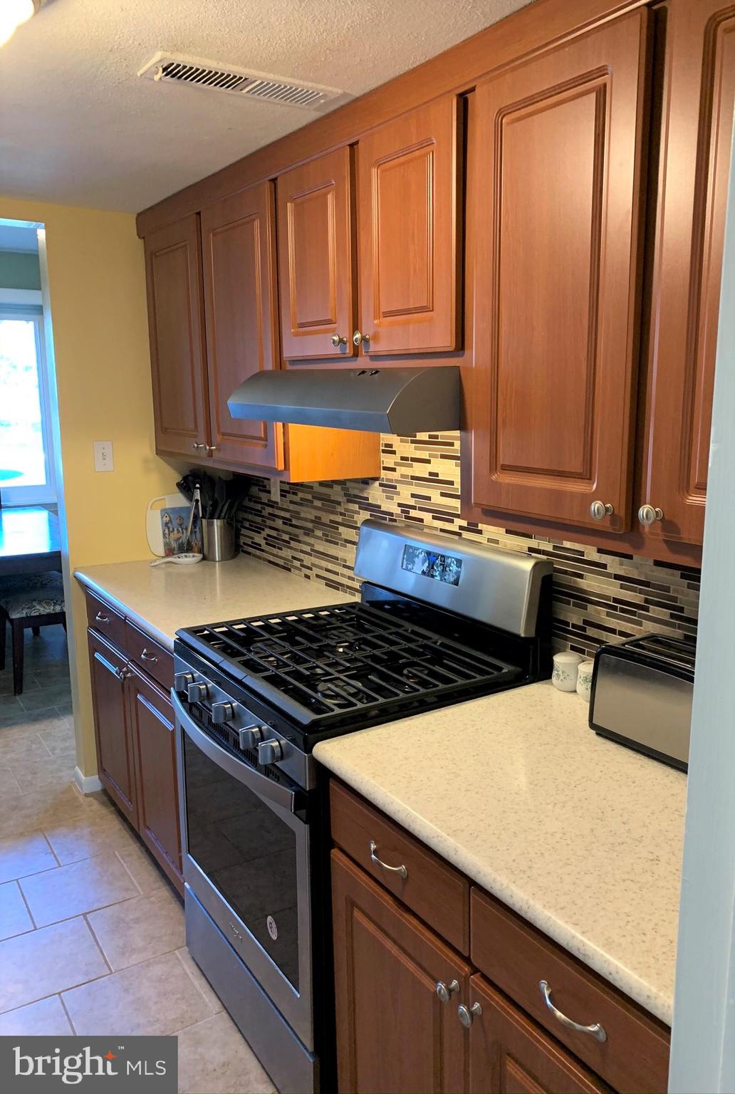 539 Summit Hall Road Gaithersburg, MD 20877 - Photo 6 of 65
