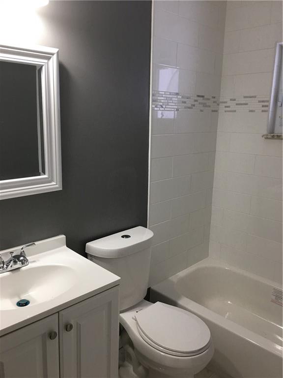 928 Roland Road Pittsburgh, PA 15221 - Photo 14 of 22 Bathroom