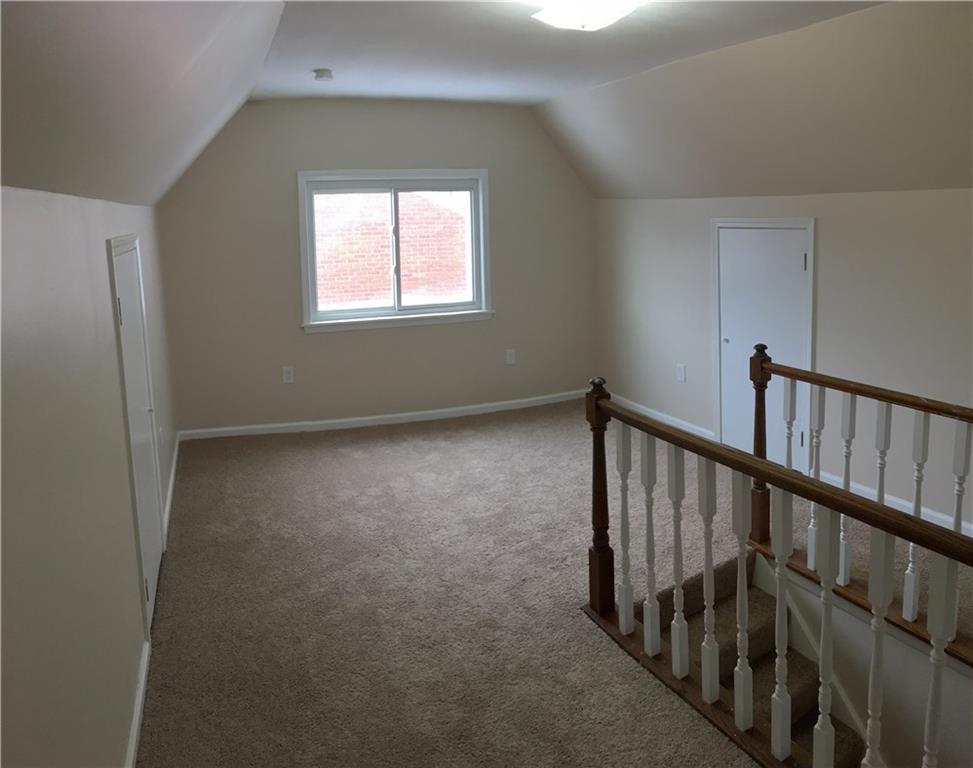 928 Roland Road Pittsburgh, PA 15221 - Photo 17 of 22 Loft