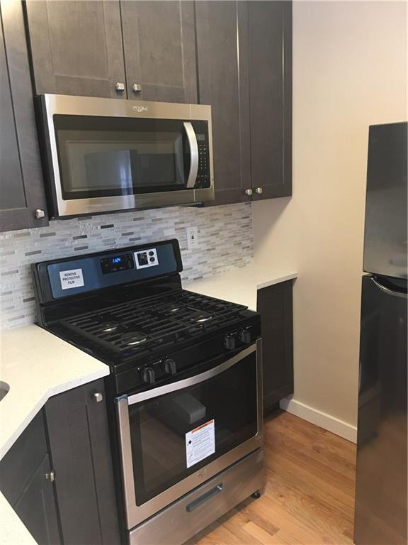928 Roland Road Pittsburgh, PA 15221 - Photo 9 of 22 Kitchen