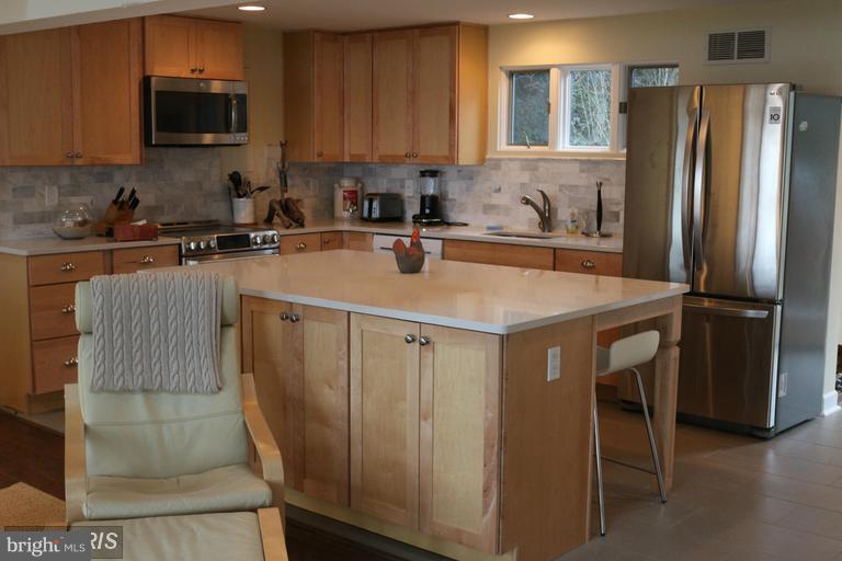 436 Pear Tree Point Road Chestertown, MD 21620 - Photo 3 of 17 Kitchen