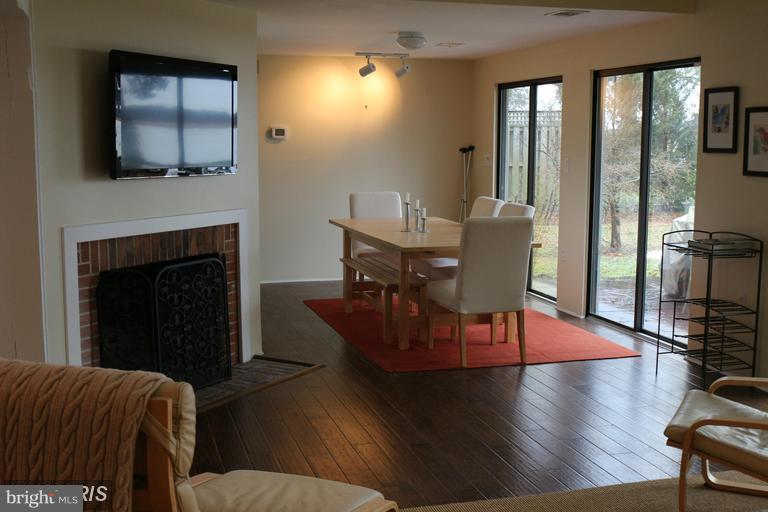 436 Pear Tree Point Road Chestertown, MD 21620 - Photo 5 of 17 Dining Room