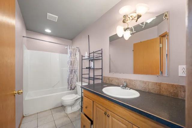 $475,000 | 2411-2413 East Columbia Avenue, Spokane, WA 99208