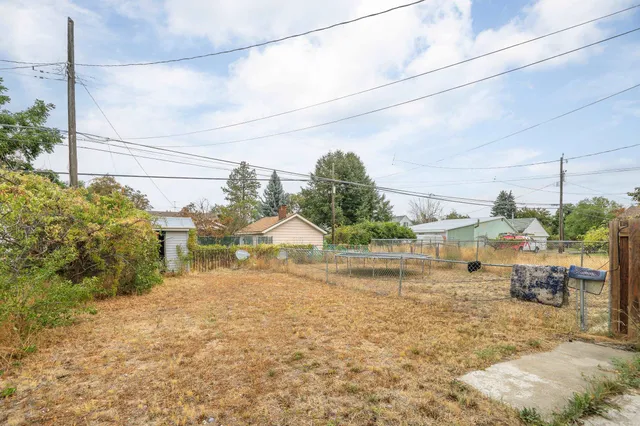 $475,000 | 2411-2413 East Columbia Avenue, Spokane, WA 99208