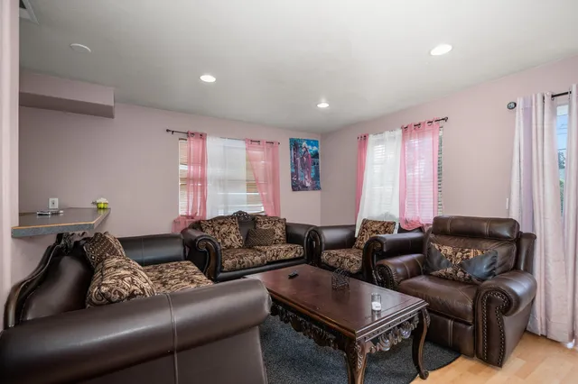 $475,000 | 2411-2413 East Columbia Avenue, Spokane, WA 99208