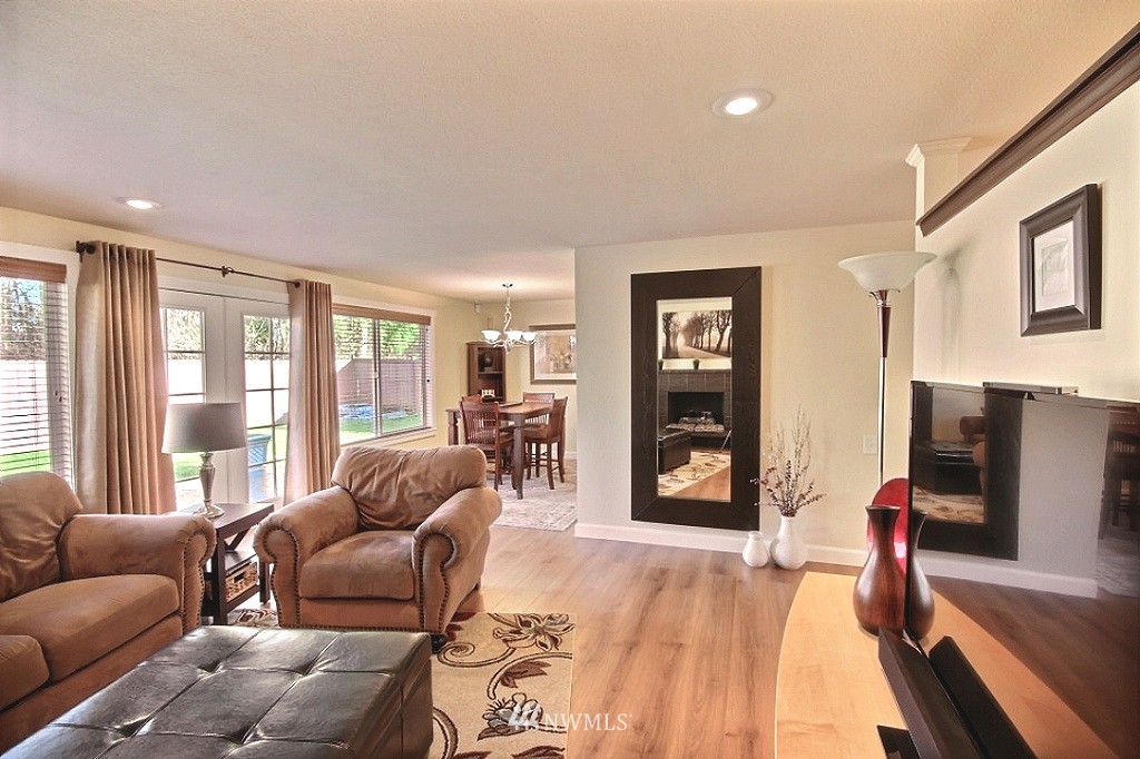 2408 Southeast 19th Street Renton, WA 98055 - Photo 9 of 19 Gallery Image 9