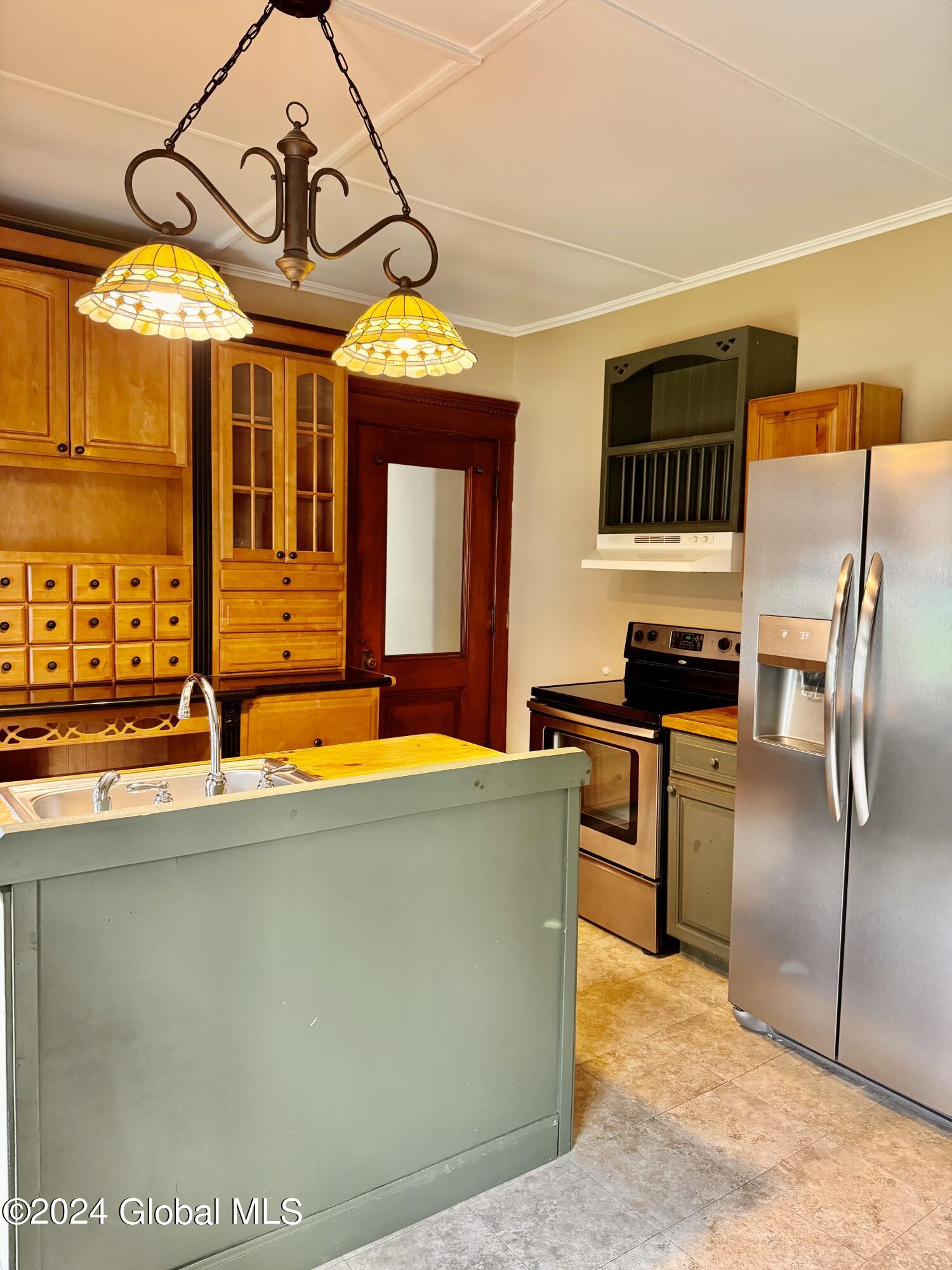 492 Glen Street, Unit A Glens Falls, NY 12801 - Photo 4 of 23 IMG_4667