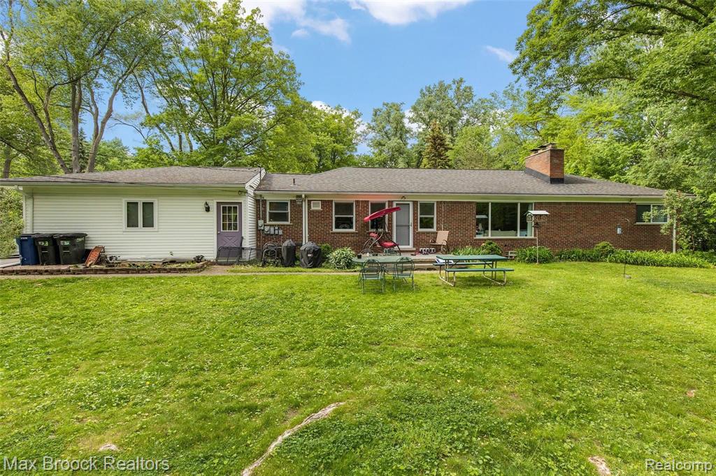 4059 Lincoln Road Bloomfield Hills, MI 48301 - Photo 18 of 19
