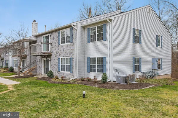 $300,000 | 24 Coral Tree Court, Lawrenceville, NJ 08648