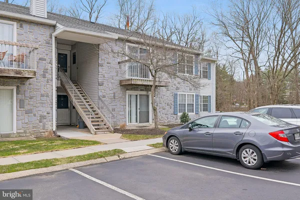 $300,000 | 24 Coral Tree Court, Lawrenceville, NJ 08648