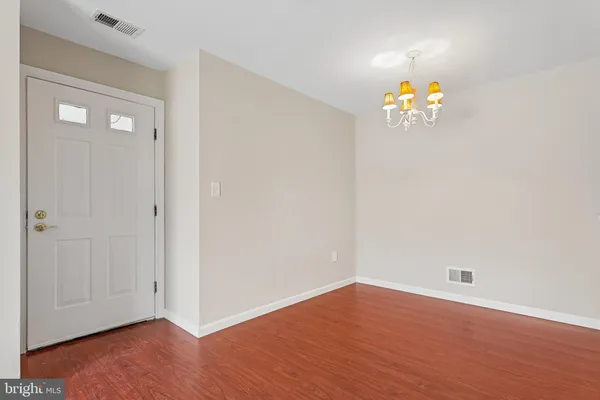 $300,000 | 24 Coral Tree Court, Lawrenceville, NJ 08648