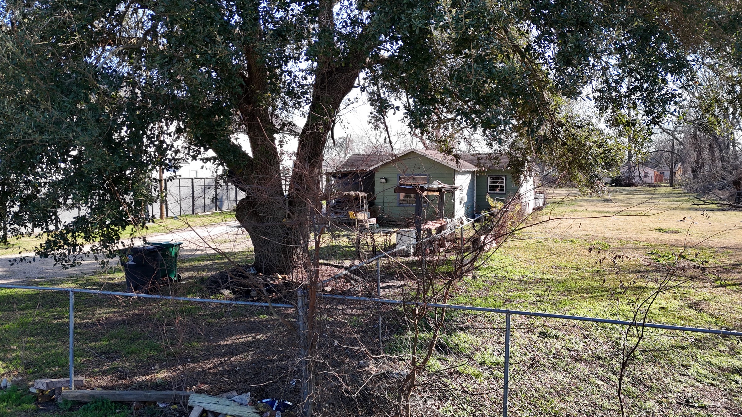 40 Dipping Lane Houston, TX 77076 - Photo 16 of 17 a front view of a house with a yard