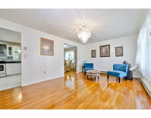19 Kovey Road Boston, MA 02136 - Photo 3 of 24