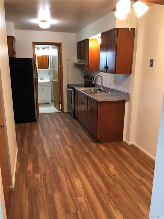 22066 South Nunneley Road, Unit 3 Clinton Township, MI 48035 - Photo 9 of 22