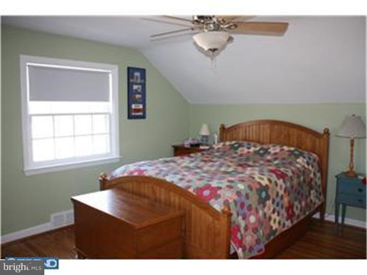 129 Schuyler Road Springfield, PA 19064 - Photo 13 of 19 Bedroom - Main