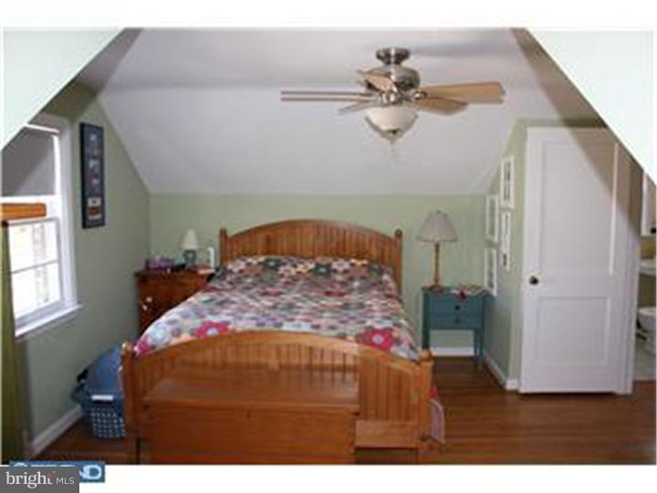 129 Schuyler Road Springfield, PA 19064 - Photo 14 of 19 Bedroom - Main