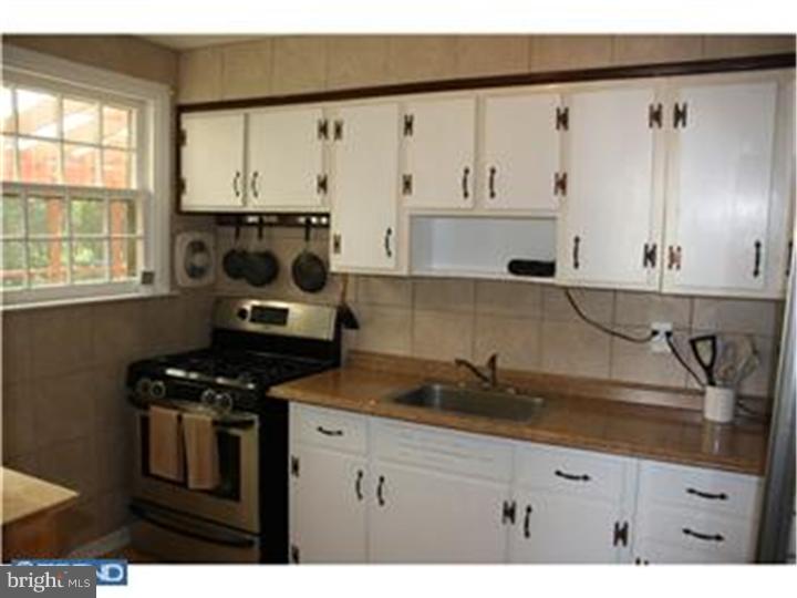 129 Schuyler Road Springfield, PA 19064 - Photo 6 of 19 Kitchen