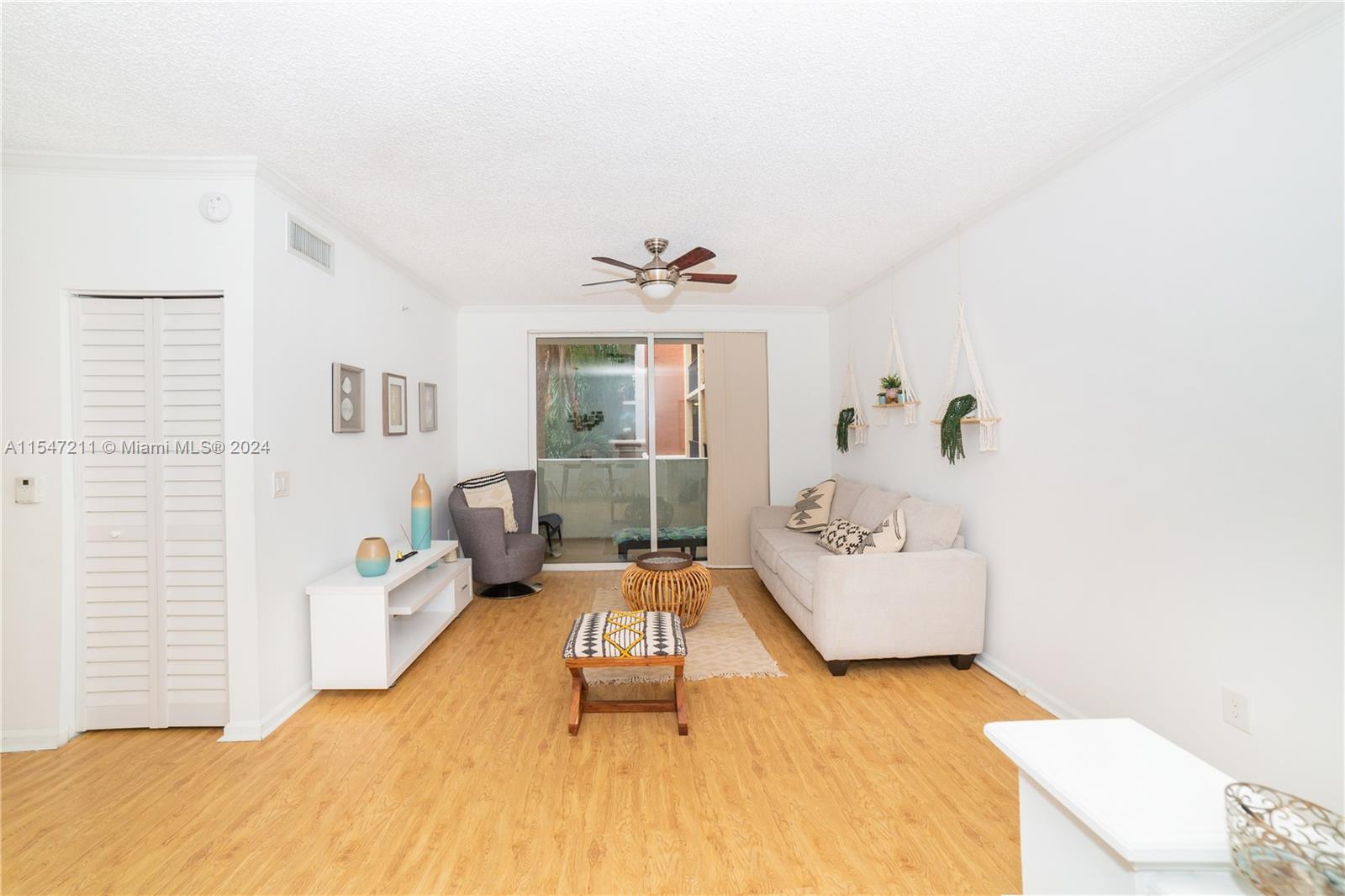 17150 North Bay Rd Unit 2322  