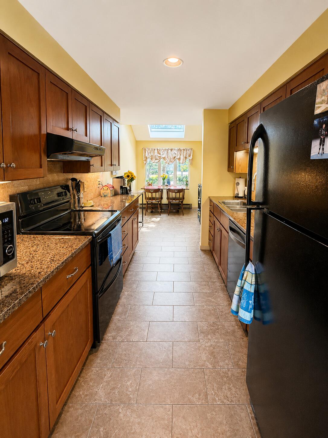 23 Clifford Road, Unit 17 Naples, ME 04055 - Photo 11 of 61 Kitchen 23 Clifford 2