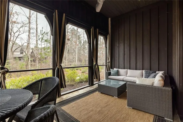 $785,000 | 122 Gainey Lane, Chattahoochee Hills, GA 30268