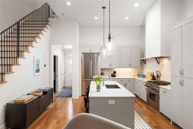 $785,000 | 122 Gainey Lane, Chattahoochee Hills, GA 30268