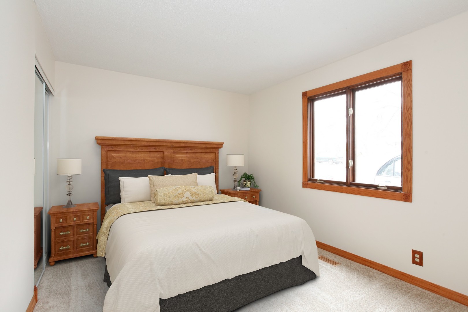 241 Seabury Road Bolingbrook, IL 60440 - Photo 8 of 9