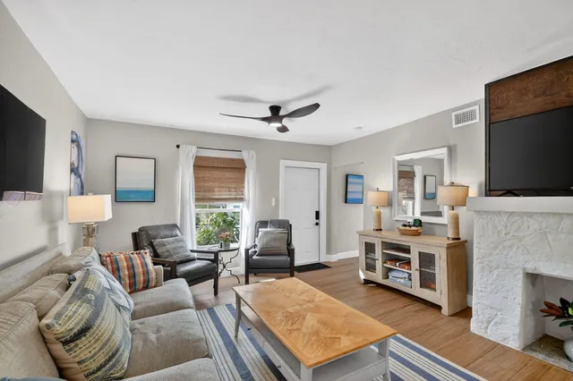 $8,450 | 404 South M Street, Unit 1, Lake Worth Beach, FL 33460