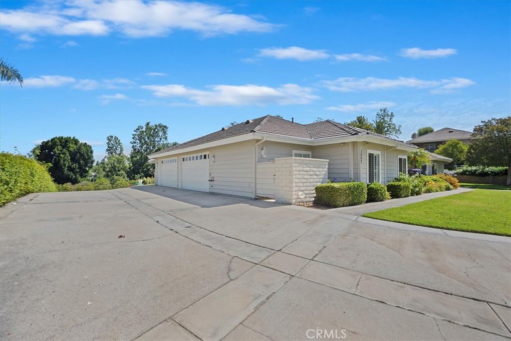 1507 Weston Way Riverside, CA 92506 - Photo 6 of 55 front view of a house with a yard