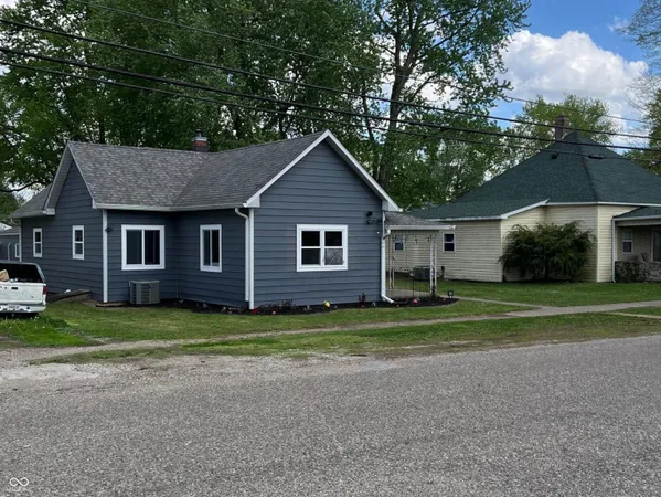 $169,900 | 734 South 6th Street, Clinton, IN 47842