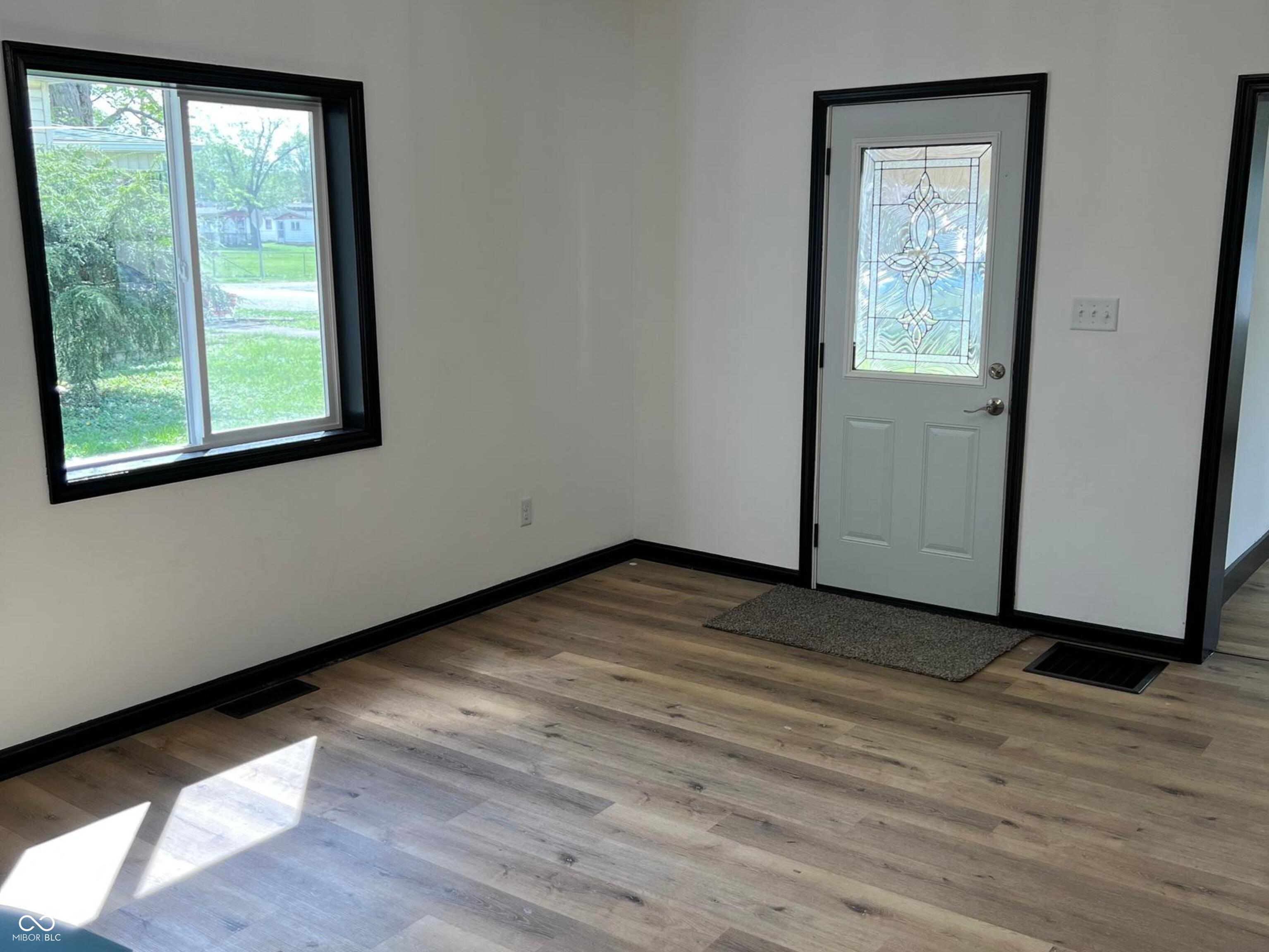 734 South 6th Street Clinton, IN 47842 - Photo 19 of 93