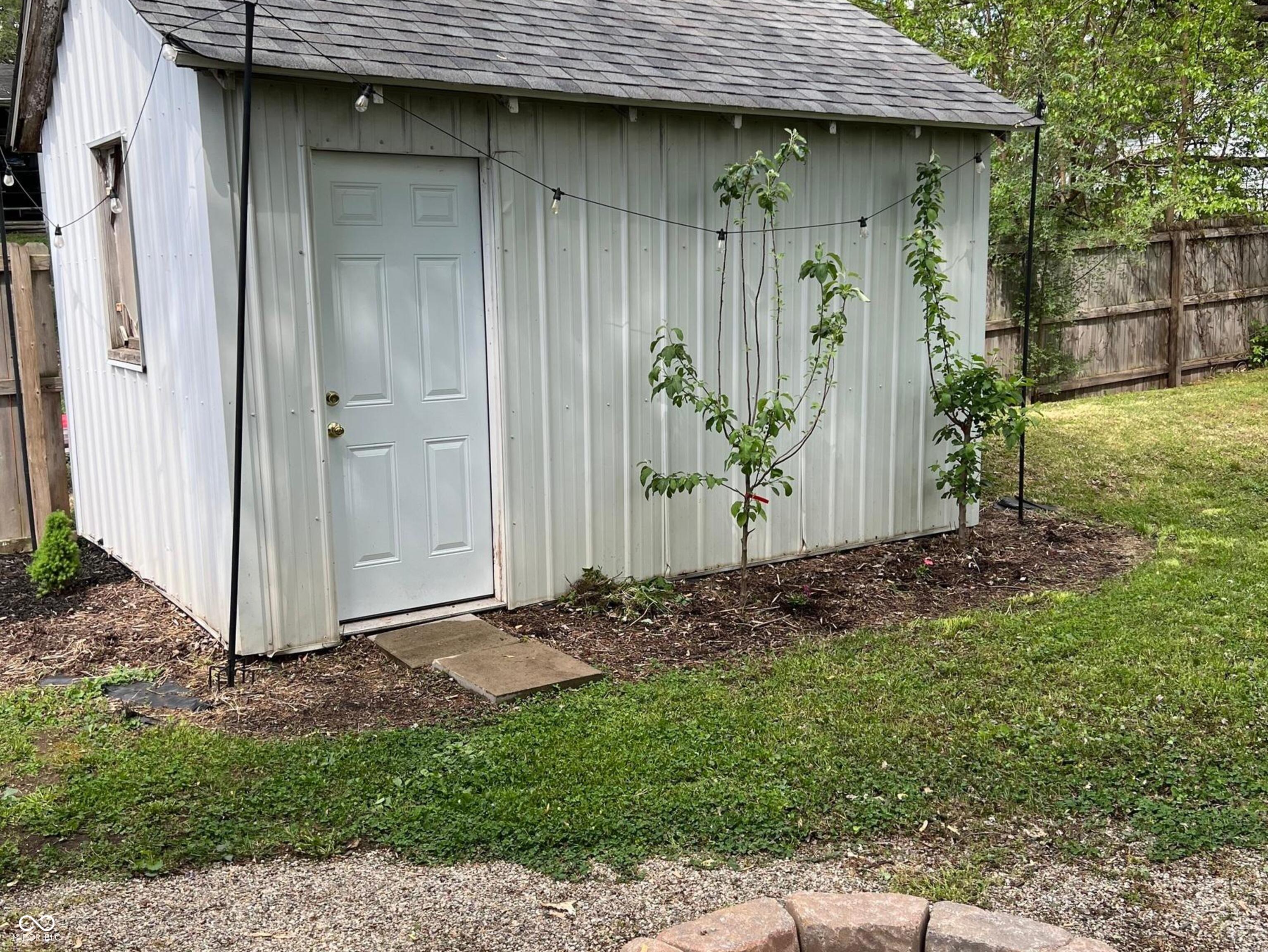 734 South 6th Street Clinton, IN 47842 - Photo 41 of 93