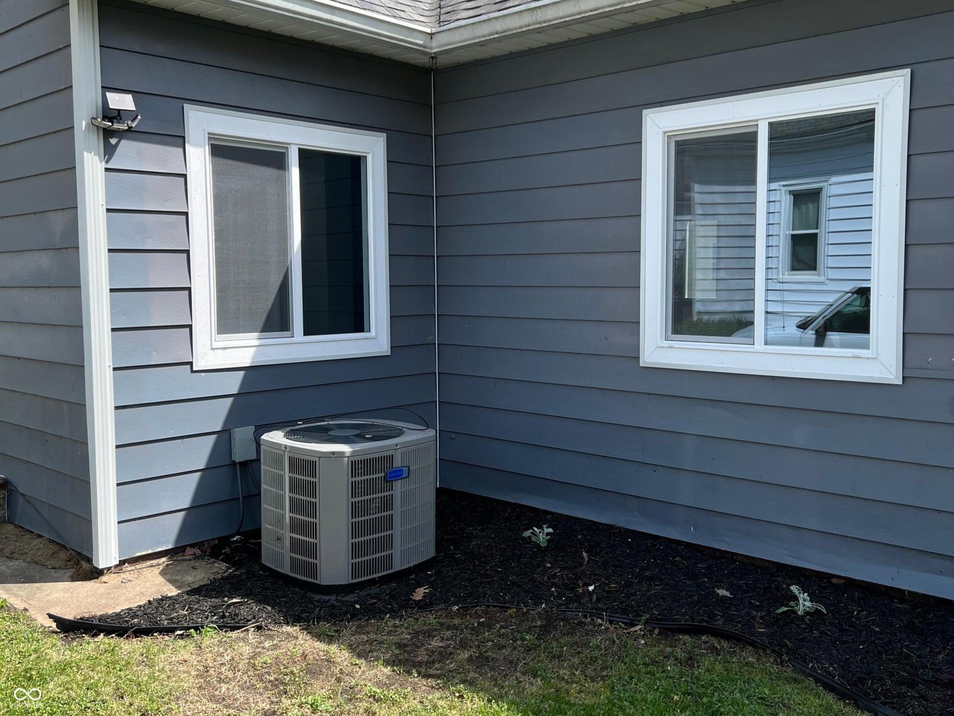 734 South 6th Street Clinton, IN 47842 - Photo 8 of 93